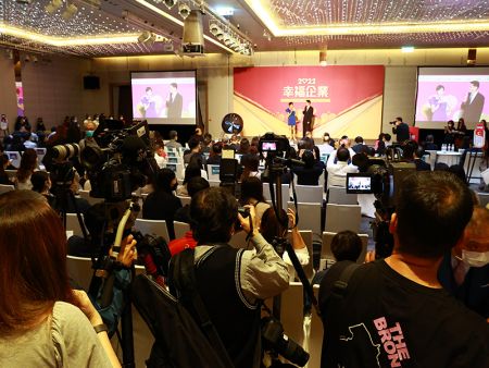 Nam Liong Global Corporation won the 1111 Job Bank "2022 Happy Enterprise" Gold Award